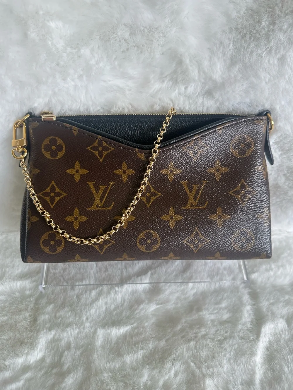 Louis Vuitton Monogram Canvas Shoulder Pallas with Gold Chain